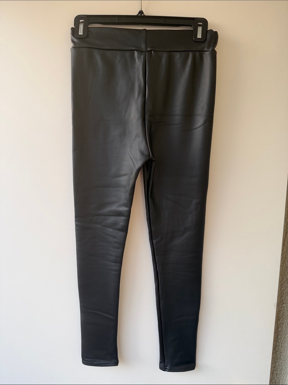 Faux Leather Skinny Leggings - Black - Picture 2 of 4